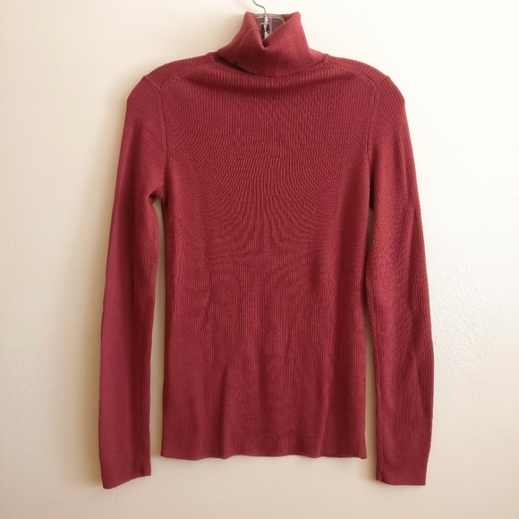 NWOT Uniqlo 100% Merino Wool Ribbed Turtleneck Sweater Size M - Picture 4 of 14